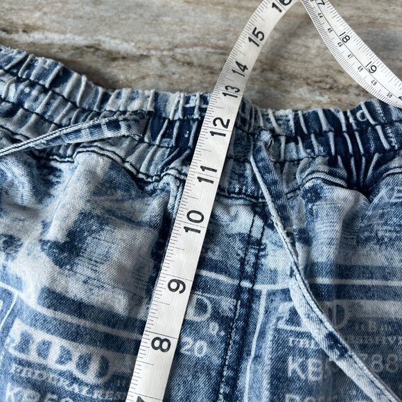 Victorious Men’s Jogger Shorts Bermudas Money All Over Print size Medium Grunge - Picture 4 of 10